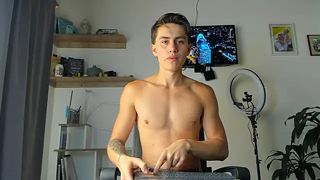 manucute 23  online show from 11/28/25, 02:31