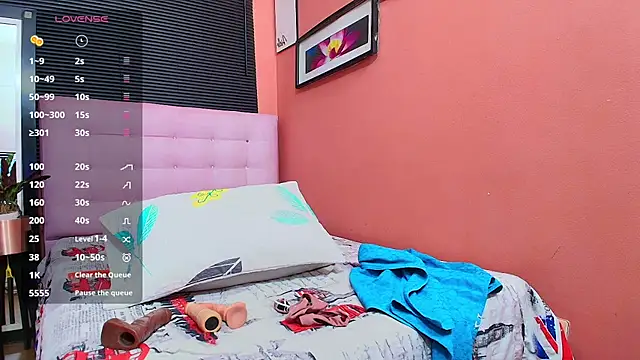 Snapshot of MiissBNasty chatting on 02/02/25, 12:24 MiissBNasty online show from 02/02/25, 12:24