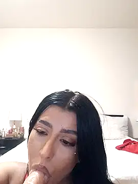 GiseleReine online show from 02/11/25, 04:13