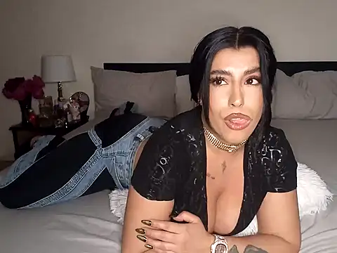 GiseleReine online show from 03/18/25, 07:42