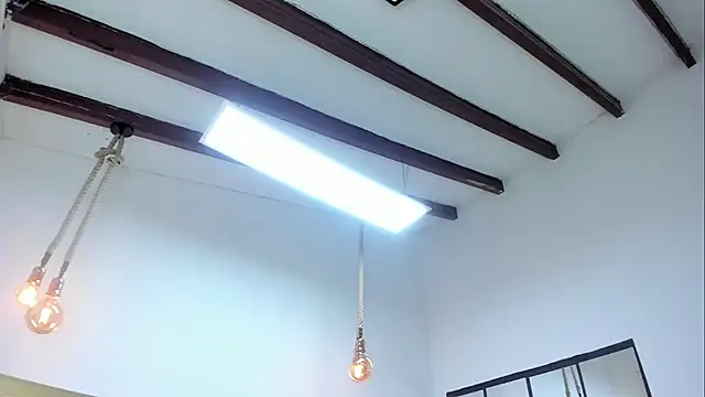 Snapshot of Oriana_Guzman chatting on 01/11/25, 03:42 Oriana Guzman online show from 01/11/25, 03:42