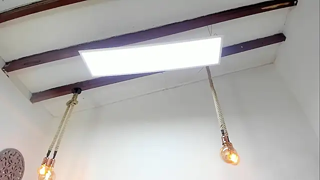 Snapshot of Oriana_Guzman chatting on 01/15/25, 01:09 Oriana Guzman online show from 01/15/25, 01:09