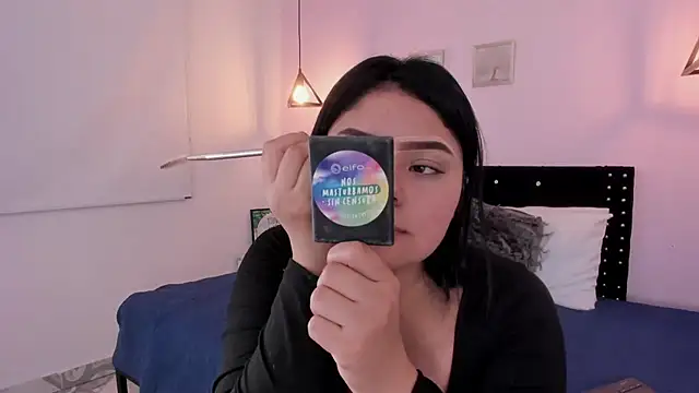 Snapshot of Oriana_Guzman chatting on 09/22/25, 12:34 Oriana Guzman online show from 09/22/25, 12:34