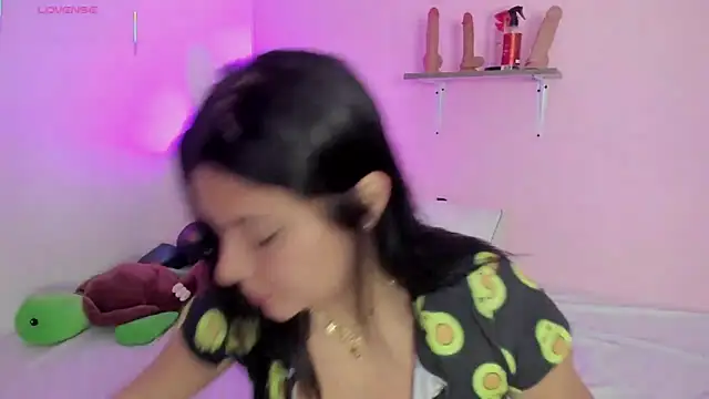 Snapshot of Oriana_Guzman chatting on 11/14/25, 12:42 Oriana Guzman online show from 11/14/25, 12:42