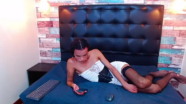 Foxy Ella  online show from 03/14/25, 02:30