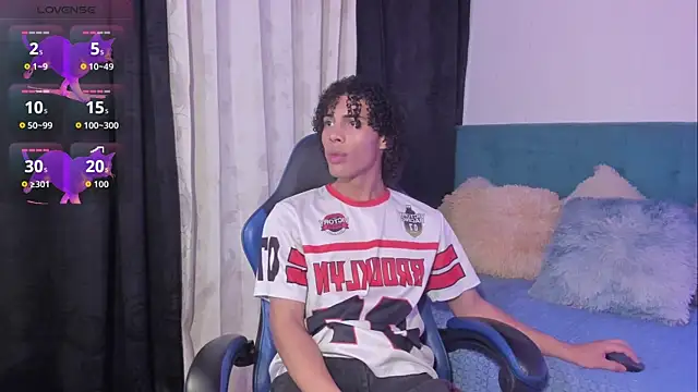 kleo helenos online show from 12/16/25, 11:54