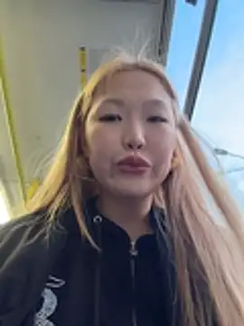 Aiko Yumi online show from 04/14/26, 04:57