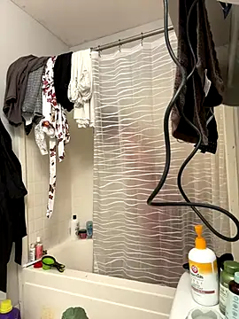 Snapshot of SexyB214 chatting on 12/06/24, 08:15 SexyB214 online show from 12/06/24, 08:15