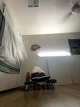 Snapshot of SexyB214 chatting on 10/10/25, 09:52 SexyB214 online show from 10/10/25, 09:52