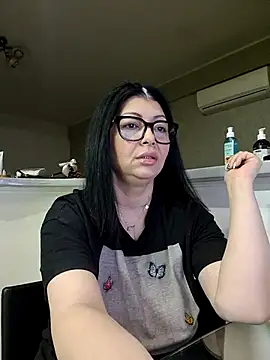 Milf Abigail online show from 03/18/26, 02:58