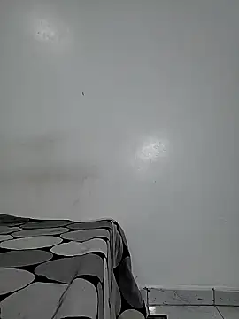 Snapshot of EbonyTaste chatting on 12/27/24, 11:39 EbonyTaste online show from 12/27/24, 11:39