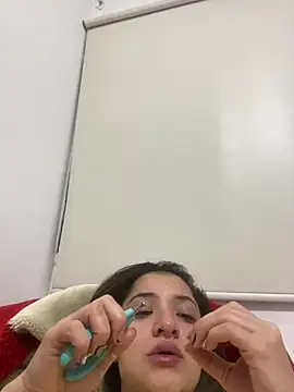 Alicia ALICIA online show from 05/05/26, 03:25