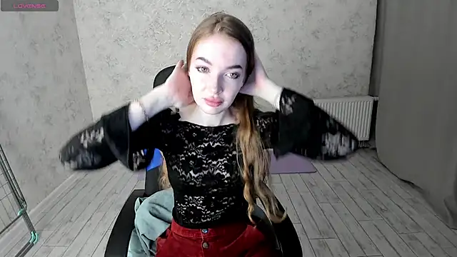 Snapshot of LissaCain chatting on 01/27/25, 01:16 LissaCain online show from 01/27/25, 01:16