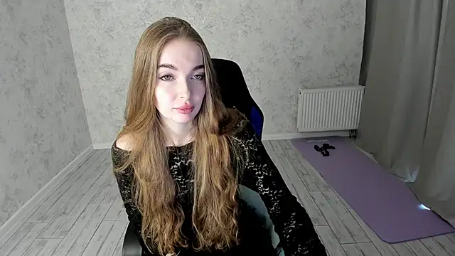 Snapshot of LissaCain chatting on 02/16/25, 09:37 LissaCain online show from 02/16/25, 09:37