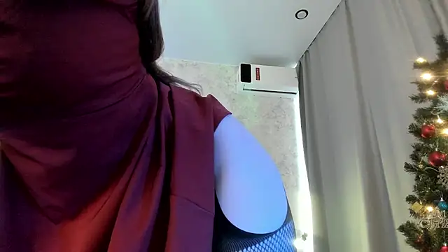 LissaCain online show from 12/23/25, 07:17