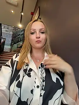 LadyTatiana Madam online show from 07/30/26, 03:22