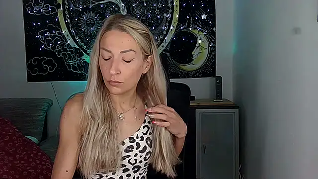 SexxyLiviaa online show from 07/10/26, 02:05