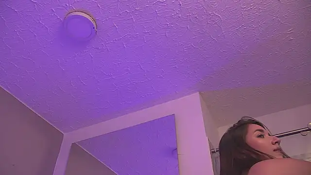 Lilly Peach22 online show from 12/05/24, 11:18