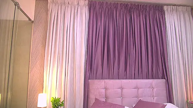 Lilly Peach22 online show from 01/18/25, 06:10