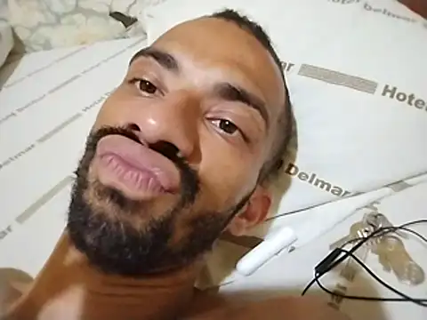 Snapshot of UncutToyBoy23cm chatting on 01/19/26, 12:42 UncutToyBoy23cm online show from 01/19/26, 12:42