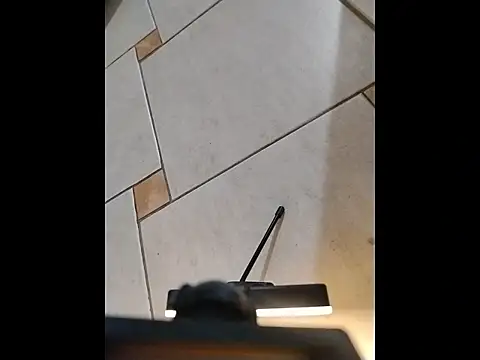 Snapshot of UncutToyBoy23cm chatting on 02/20/26, 06:10 UncutToyBoy23cm online show from 02/20/26, 06:10