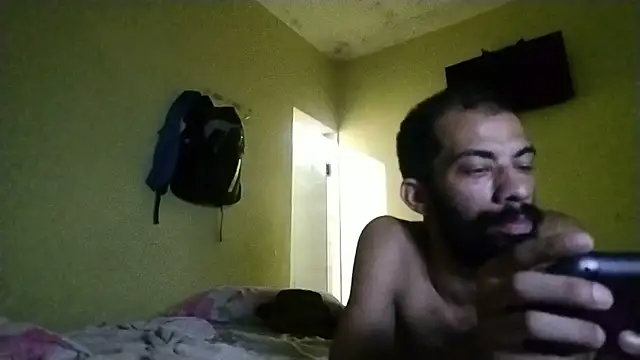 Snapshot of UncutToyBoy23cm chatting on 04/14/26, 08:42 UncutToyBoy23cm online show from 04/14/26, 08:42