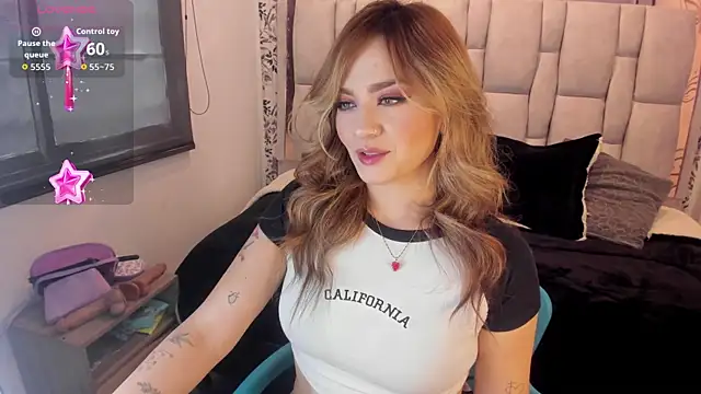 KataHot  online show from 10/17/25, 08:22