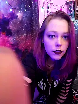 EverlyEster online show from 01/30/25, 10:19