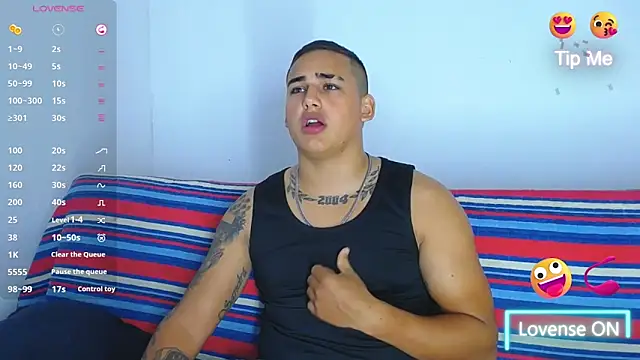 Latino Junge online show from 12/07/24, 02:46