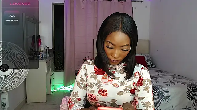 samantha-rose2 online show from 02/05/25, 04:59