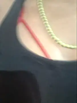 gatadeojosclaros online show from 02/03/25, 01:41