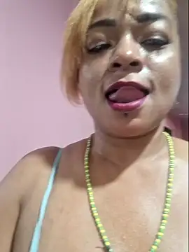 gatadeojosclaros online show from 02/06/25, 07:35