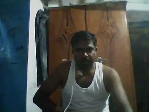 Snapshot of yoursexy1432 chatting on 09/28/25, 05:18 yoursexy1432 online show from 09/28/25, 05:18