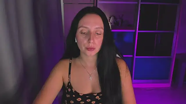 Snapshot of Christy_Calypso chatting on 06/19/26, 03:27 Christy Calypso online show from 06/19/26, 03:27
