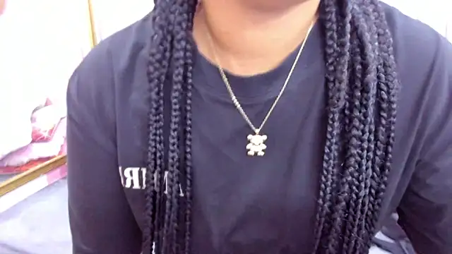 ISABELLA 020 online show from 03/19/25, 11:39