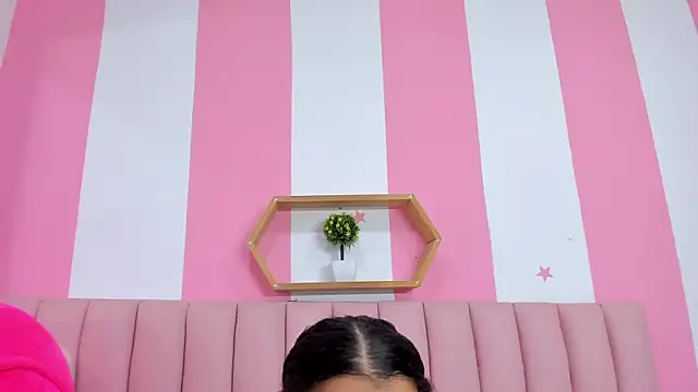 ISABELLA 020 online show from 03/27/26, 01:11