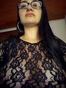 preetypeach online show from 11/14/25, 10:07