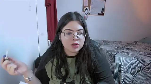 Snapshot of Aria_Fullbuster chatting on 10/16/25, 08:32 Aria Fullbuster online show from 10/16/25, 08:32