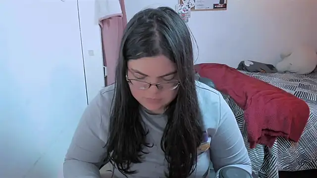 Snapshot of Aria_Fullbuster chatting on 10/22/25, 09:47 Aria Fullbuster online show from 10/22/25, 09:47