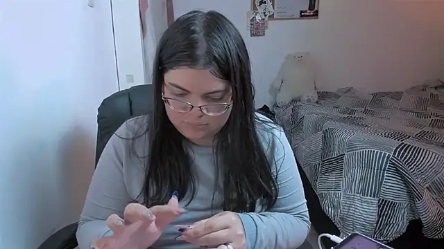 Snapshot of Aria_Fullbuster chatting on 10/24/25, 08:27 Aria Fullbuster online show from 10/24/25, 08:27