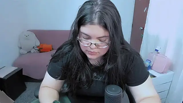 Snapshot of Aria_Fullbuster chatting on 11/19/25, 08:53 Aria Fullbuster online show from 11/19/25, 08:53