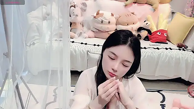 AKiKi711 online show from 07/18/26, 04:49