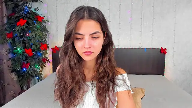 Milana Crystal  online show from 01/27/25, 08:18