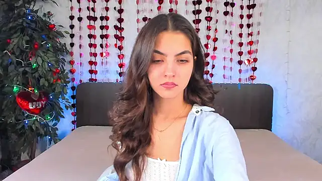 Milana Crystal  online show from 02/06/25, 08:18