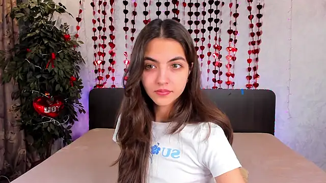 Milana Crystal  online show from 03/04/25, 08:13