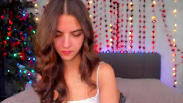 Milana Crystal  online show from 02/26/26, 08:24