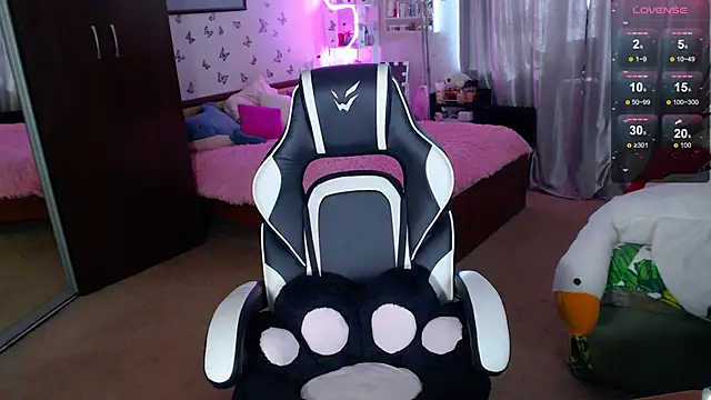 Sidney blush online show from 02/09/26, 05:44