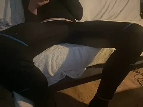 Snapshot of kiksnap-meistro5 chatting on 02/27/25, 05:04 kiksnap-meistro5 online show from 02/27/25, 05:04