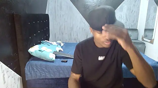 MiguelAngelxl online show from 01/10/26, 09:22