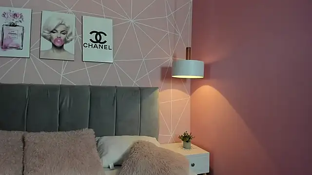 zara  sweet online show from 02/14/25, 03:36